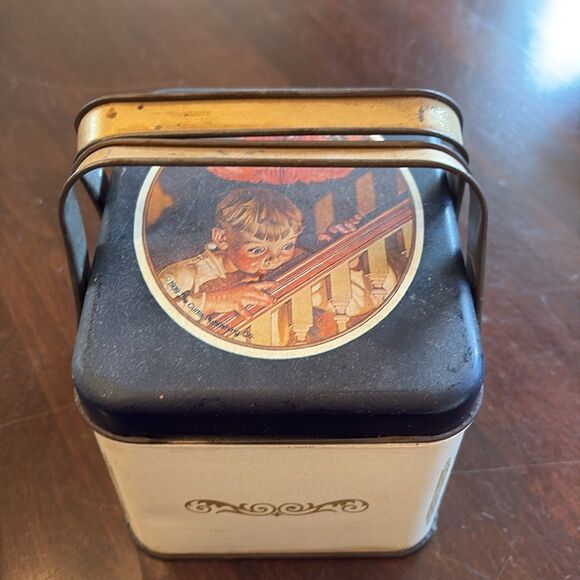 Vintage 1939 Saturday evening post Christmas tin - Picture 3 of 7